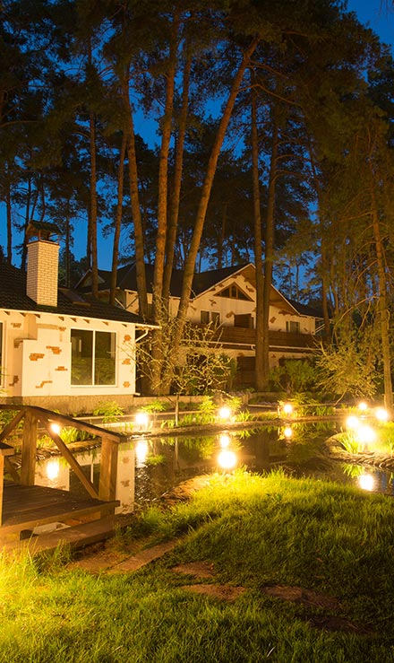 Sloan Lighting & Landscape LLC Landscaping